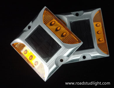 Solar Road Stud: D1